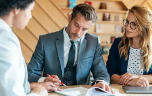 Signing-documents-for-Commercial-Lease